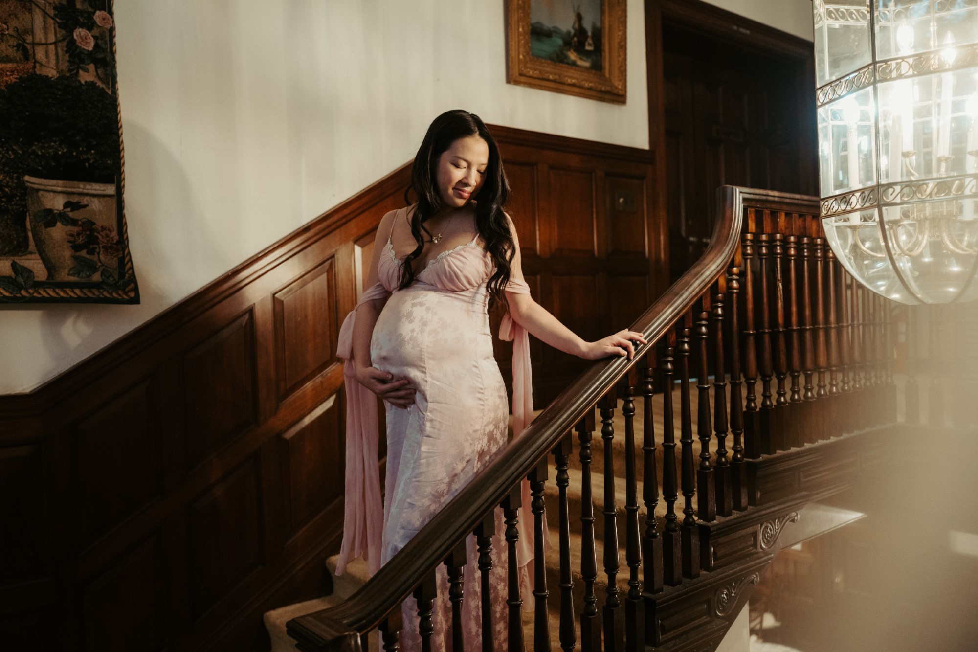 Maternity luxury vintage photos at Gassaway Mansion